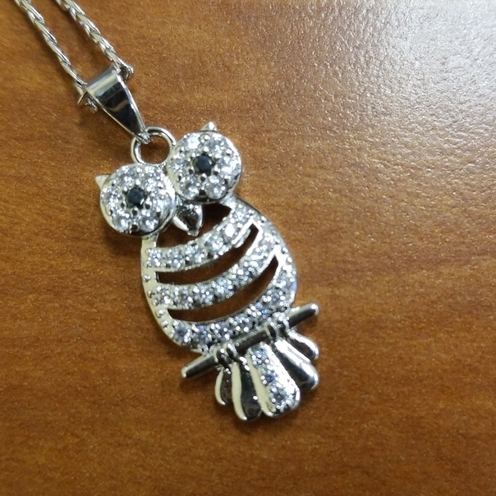 Necklace - Picture 3 of 4